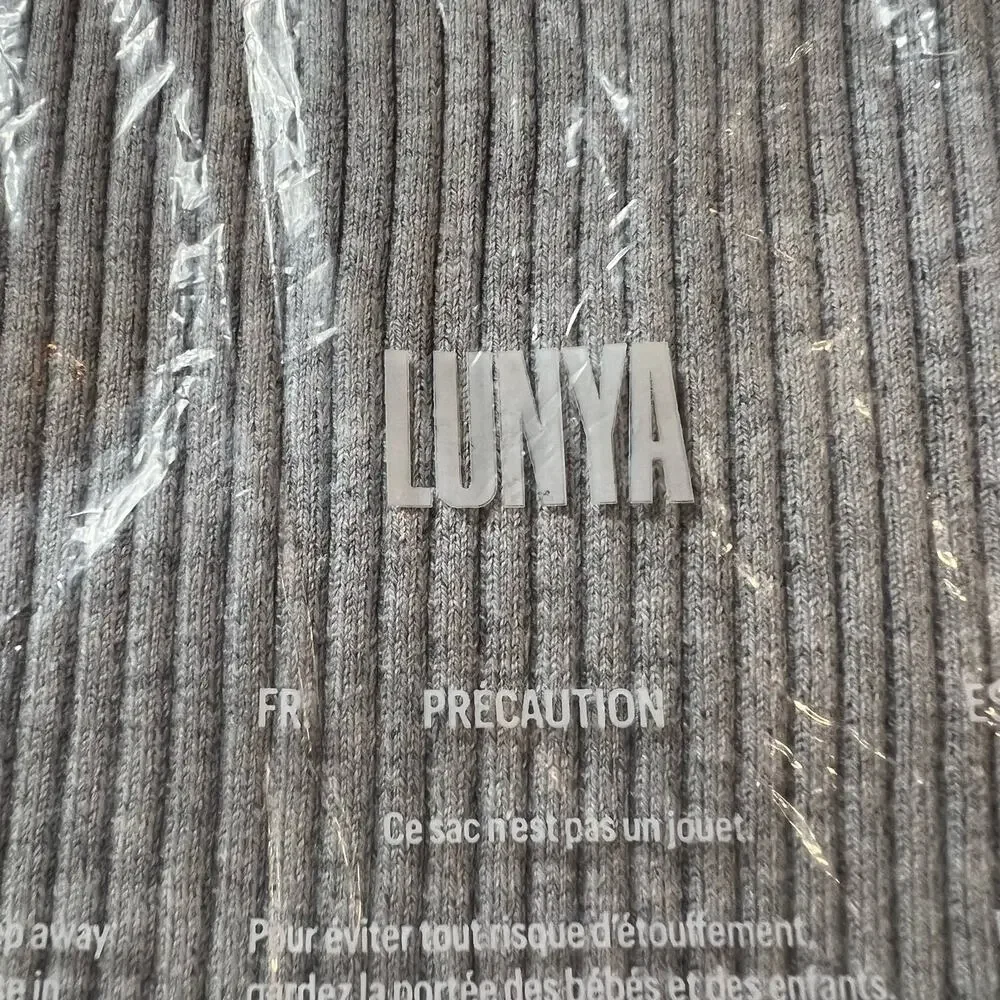 LUNYA Cozy Cotton Silk Ribbed Bike Short Medium Grey Heather Pocket Medium NEW - Picture 10 of 12